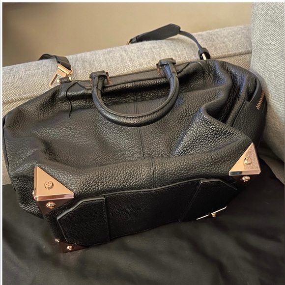 ALEXANDER WANG SATCHEL/CROSSBODY BAG W/ROSE GOLD TONE HARDWARE ADJUSTABLE STRAP - Picture 3 of 7